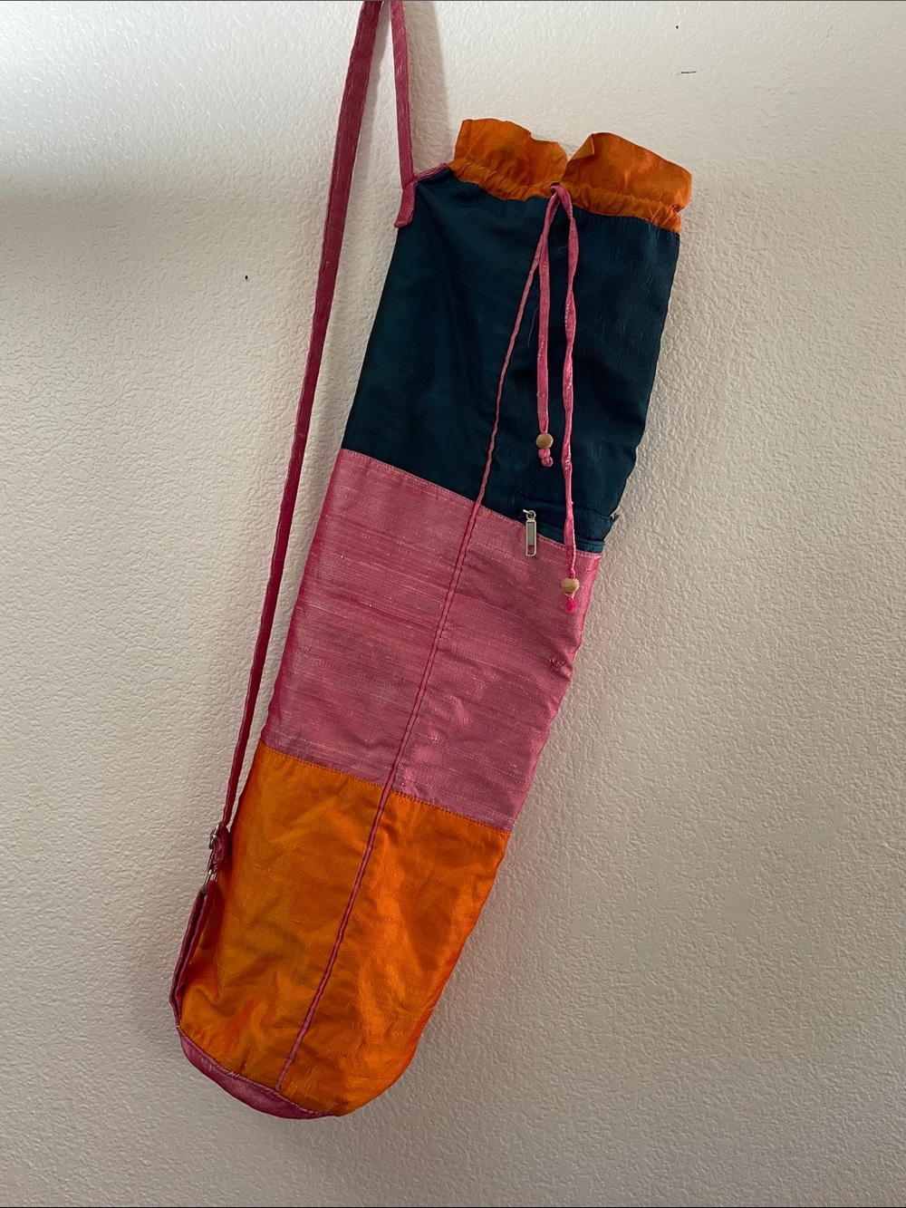 Silk blend Colorblock Yoga Mat Bag Pink, Orange pocket adjustable cotton lining